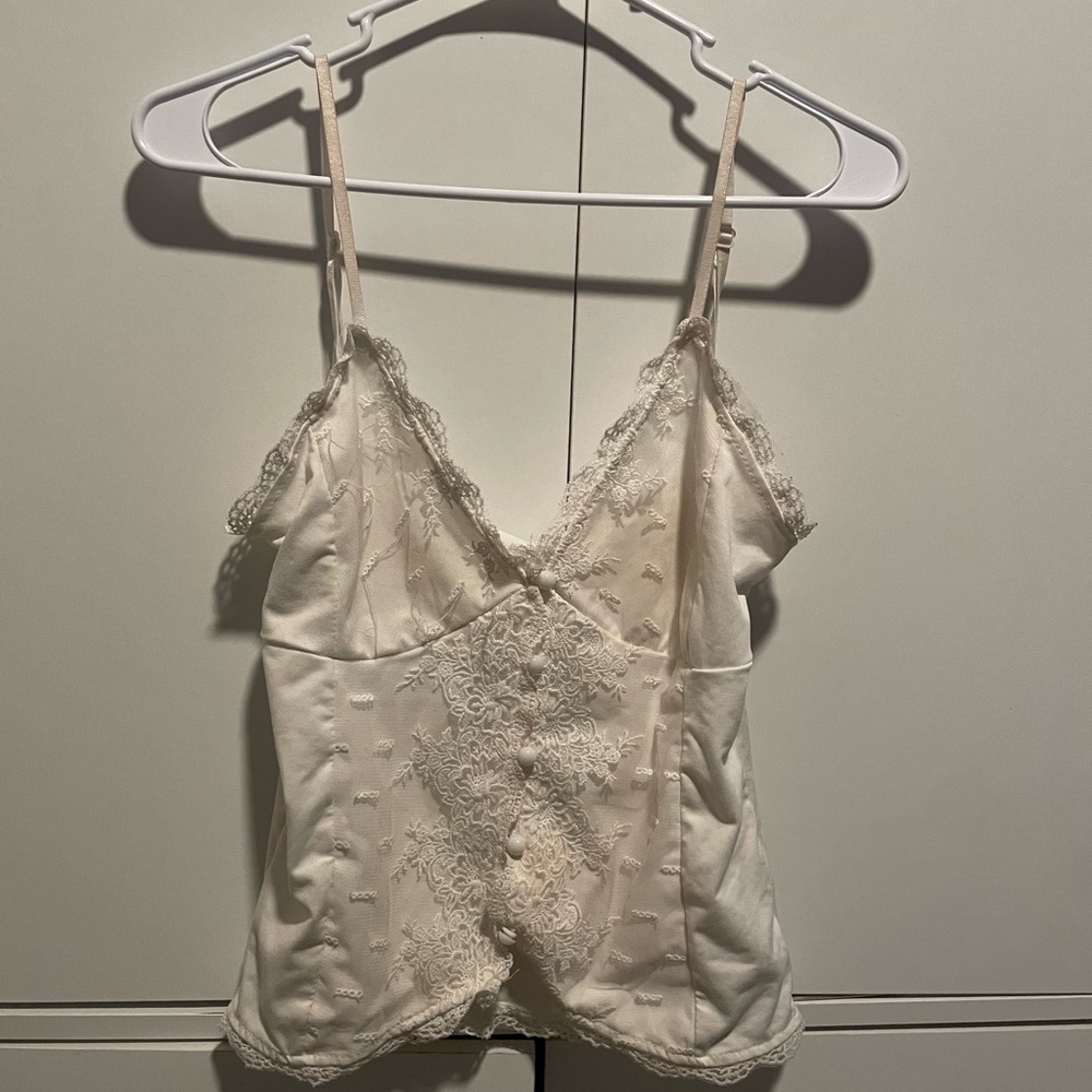 Source Unknown Cream Lace Camisole